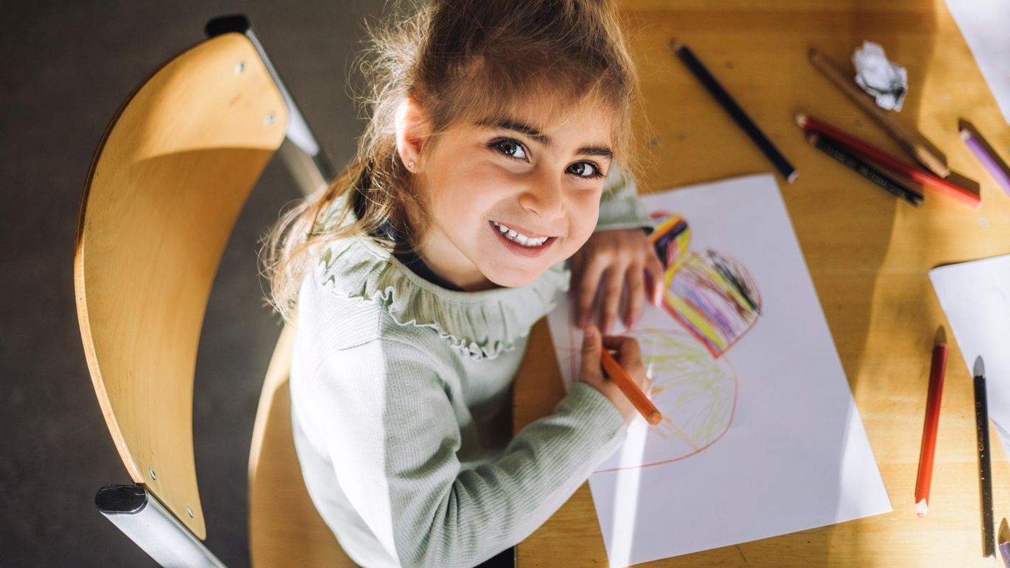 Tag der Muttersprache: Mehrsprachig aufwachsen – ein Nachteil fürs Kind? Das sagt ein Linguist