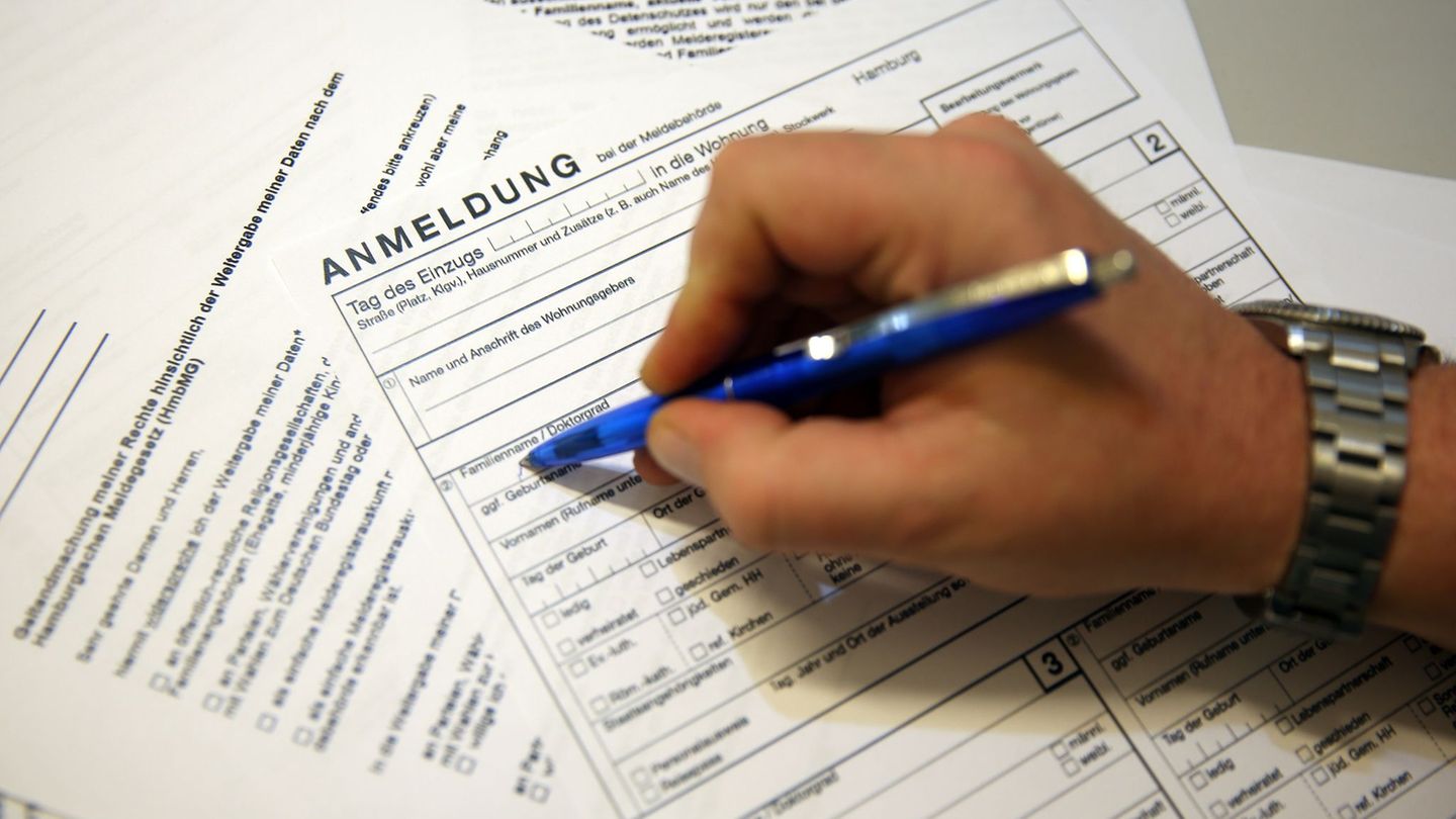 In immer mehr Thüringer Kommunen können sich Einwohner neben dem herkömmlichen Weg auch digital ummelden (Symbolbild) Foto: pict