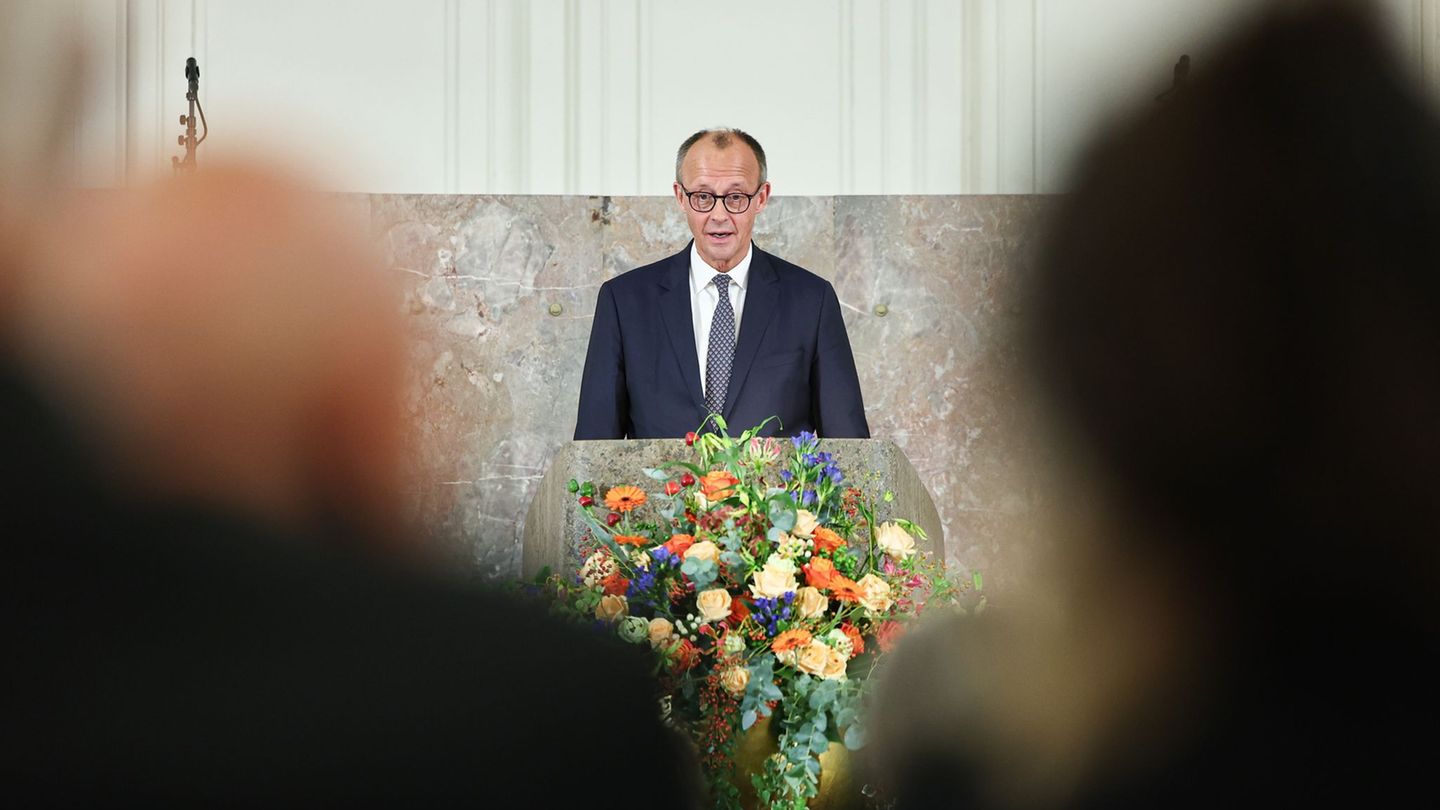 Gedenkfeier in der Paulskirche: Merz würdigt verstorbenen Bankier Friedrich von Metzler
