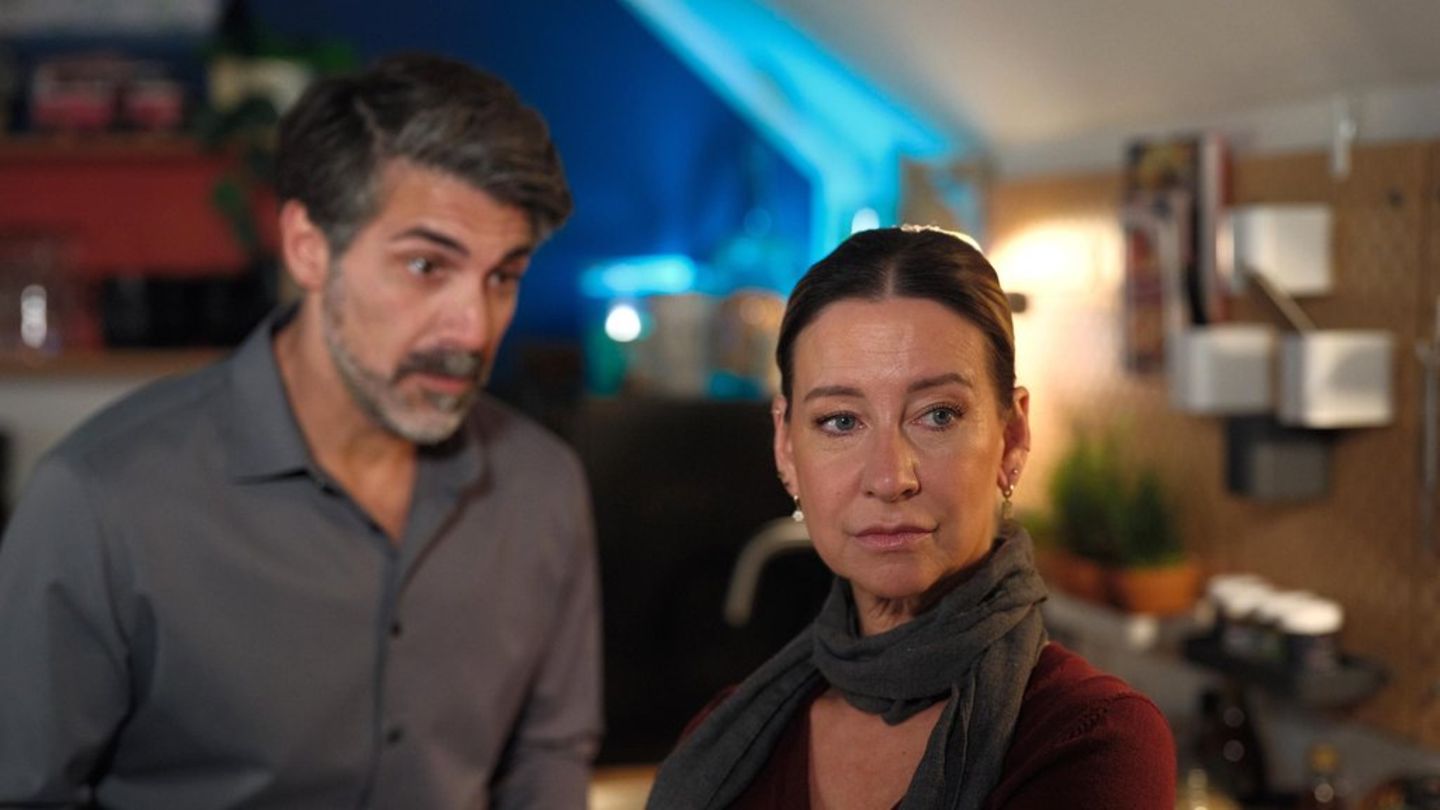 "Unter uns": Ute ist wider Willen getroffen, dass Ferhat sich für eine Zusammenarbeit mit Patrizia ausspricht.