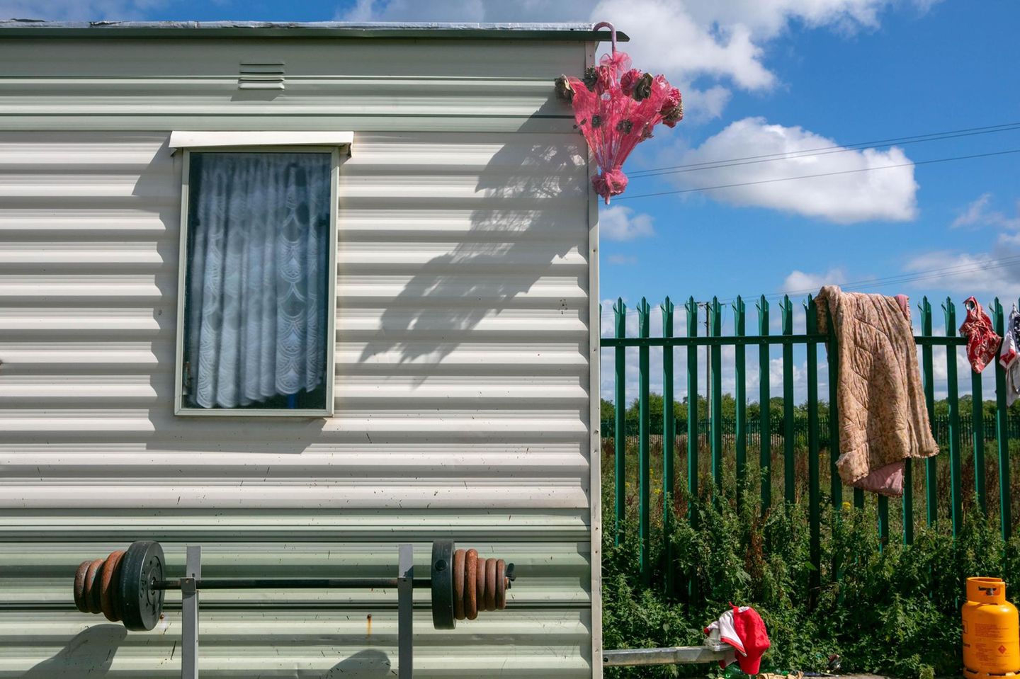 Immer mehr Traveller werden sesshaft. Und die Langhantel ist stiller Zeuge