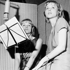 Alice und Ellen Kessler im Jahr 1967