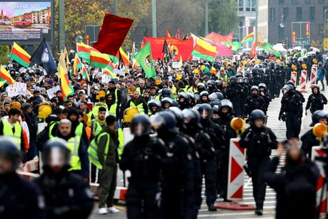Demonstration von PKK-Unterstützern in Berlin 2023