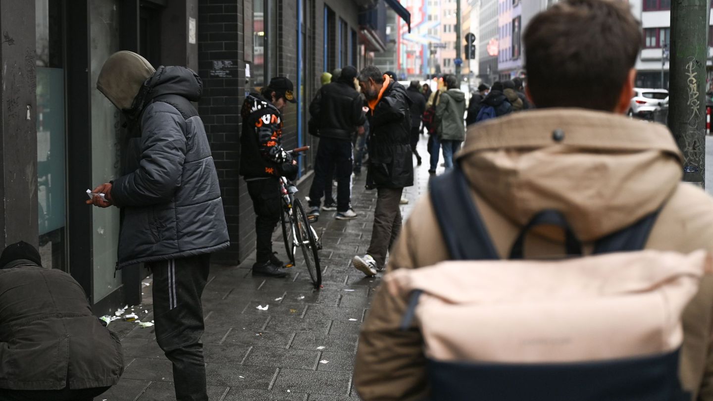 Der Konsumraum der "Integrativen Drogenhilfe" liegt in der Niddastraße, einem Brennpunkt der Mainmetropole. (Archivbild) Foto: A