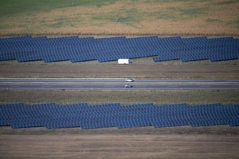 Eine Analyse der Landesenergieagentur sieht in Thüringen großes Potenzial für Solarflächen. (Symbolbild) Foto: Sebastian Gollnow