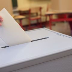 Rund 4,7 Millionen Hessinnen und Hessen dürfen bei den Kommunalwahlen am 15. März ihre Stimme abgeben. (Symbolbild) Foto: Silas