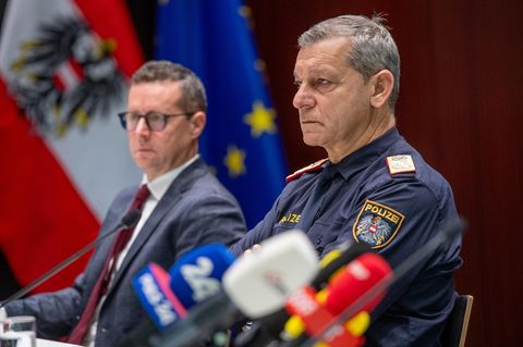 Pressekonferenz zum Leichenfund im österreichischen Innsbruck