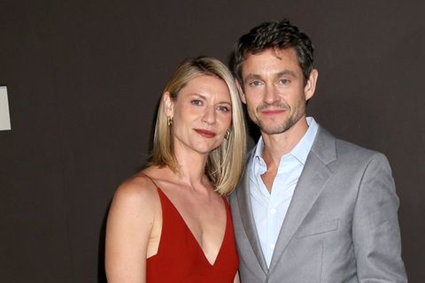 Das Schauspielerpaar Claire Danes und Hugh Dancy lernte sich 2006 bei Dreharbeiten kennen. Drei Jahre später heirateten sie.
