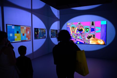 Unterhaltungselektronik wird in der Tendenz billiger. (Symbolbild) Foto: Bernd von Jutrczenka/dpa