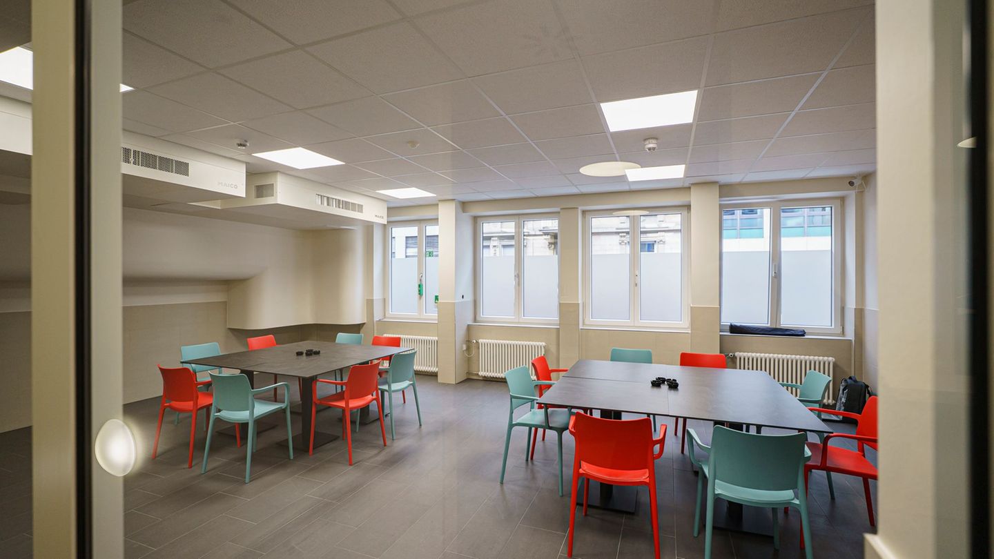 In den nächsten Wochen wird der Rauchraum für Crack-Konsumenten geöffnet. Foto: Andreas Arnold/dpa