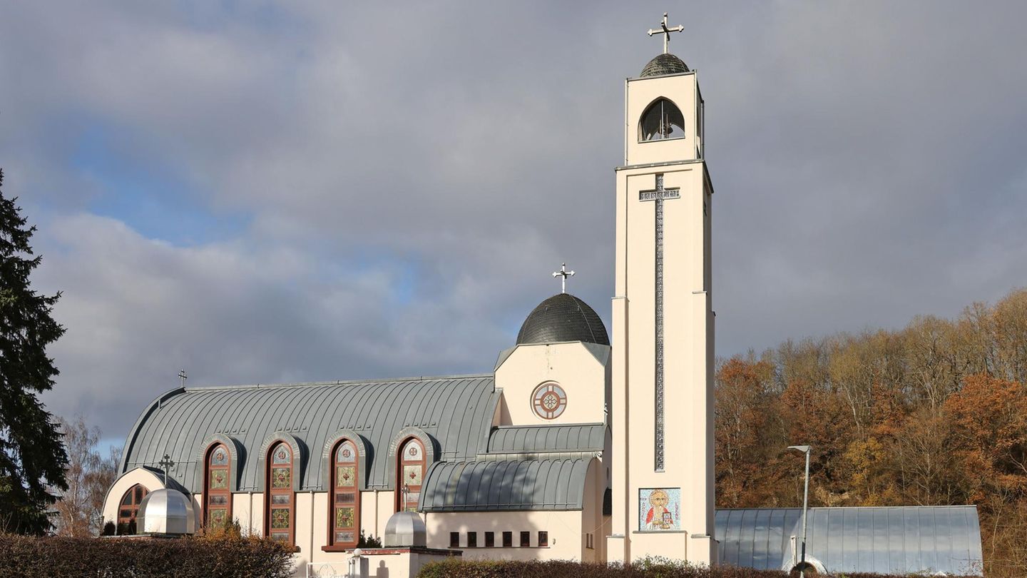 Kloster St. Antonius in Waldsolms-Kröffelbach nach Hände-Fund auf A45 bei Olpe