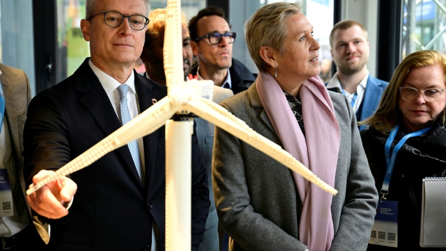 Karsten Wildberger und Anne Le Hénanff