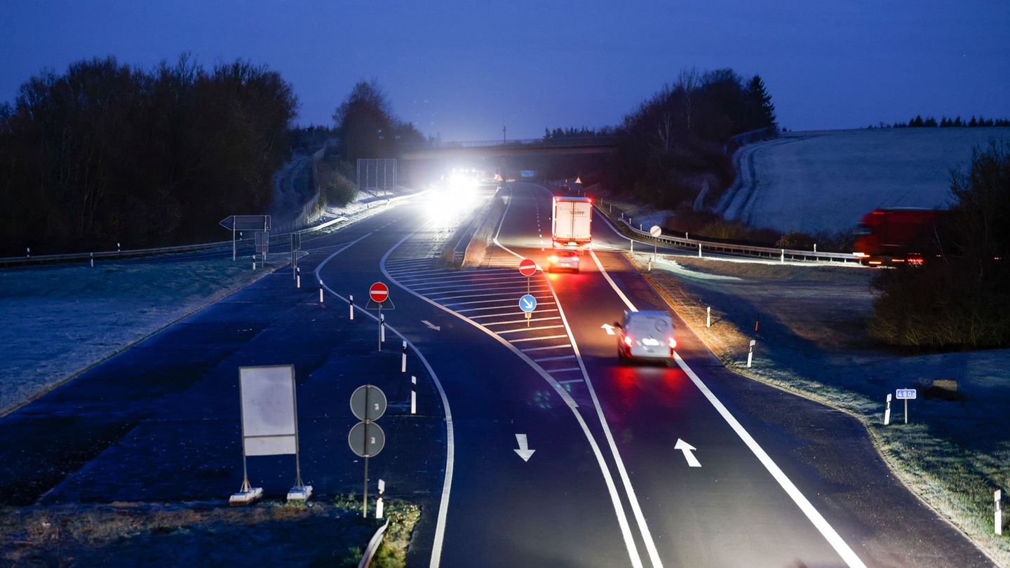 Das Bundesverwaltungsgericht hat grünes Licht für den Autobahnbau gegeben. Foto: Thomas Banneyer/dpa