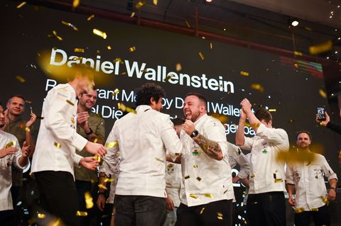 Daniel Wallenstein ist Koch des Jahres. (Foto Handout) Foto: Erik Witsoe/ROIKA Solutions GmbH /dpa