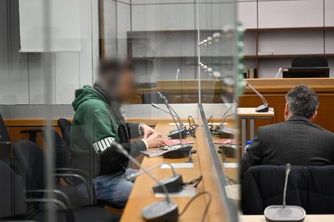 Die Bundesanwaltschaft wirft dem 35-Jährigen vor, als Auslandsoperateur maßgeblich in das Drohnenbeschaffungsprogramm der Hisbol