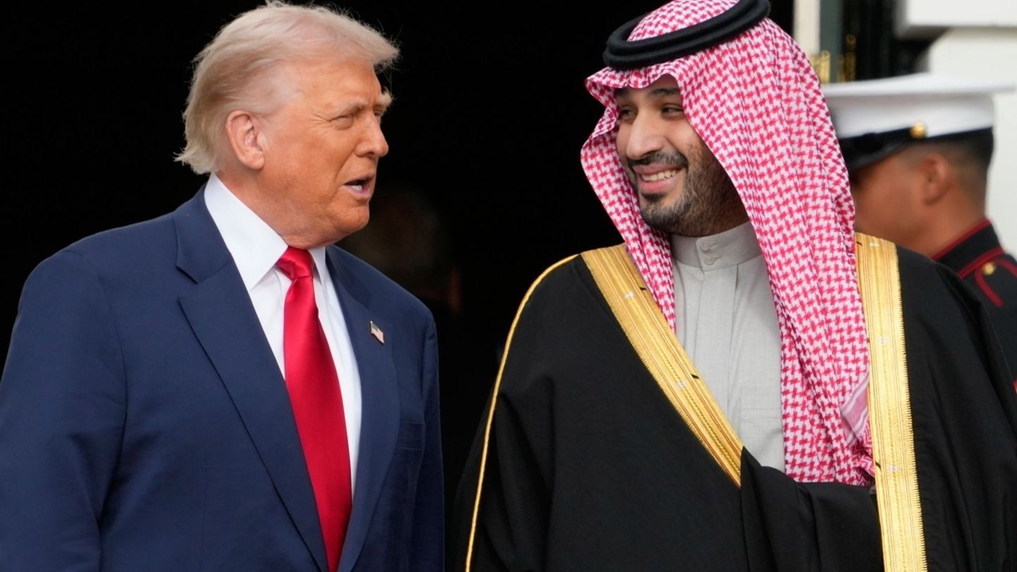 US-Präsident Donald Trump empfing den saudischen Kronprinzen Mohammed bin Salman im Weißen Haus. Foto: Mark Schiefelbein/AP/dpa