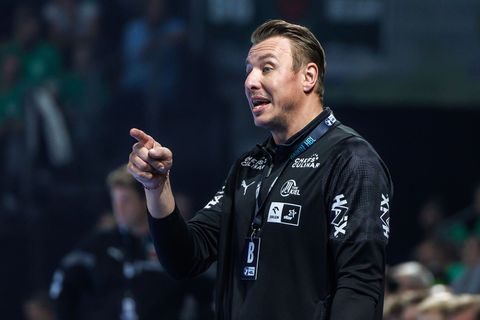 Trainer Filip Jicha und der THW Kiel gewannen gegen den BSV Bern. Foto: Andreas Gora/dpa