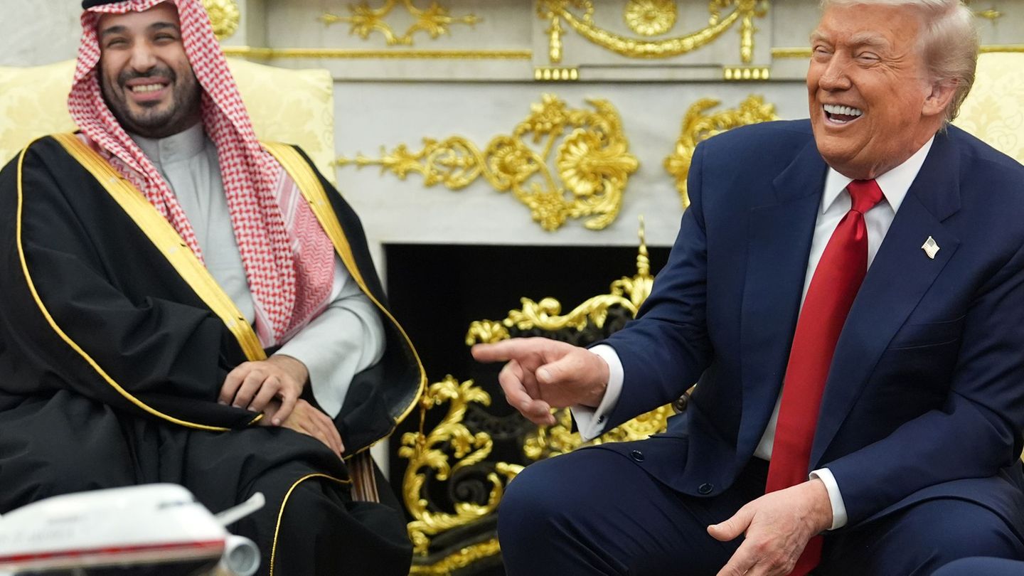 Saudi-Arabiens Kronprinz bekommt einen herzlichen Empfang vom US-Präsidenten im Weißen Haus. Foto: Evan Vucci/AP/dpa