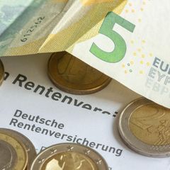 Wie viel Rente werde ich später bekommen? Diese Frage stellt sich wohl jeder Arbeitnehmer (Symbolbild)