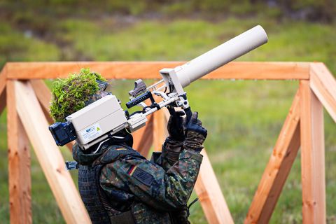 Die Bundeswehr hat die technischen Möglichkeiten zur Drohnenabwehr. Im Inland darf sie allerdings in Friedenszeiten nicht so ohn