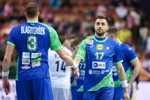 Der Slowene Nejc Cehte (r) kennt die Bundesliga. (Archivfoto) Foto: Jan Woitas/dpa