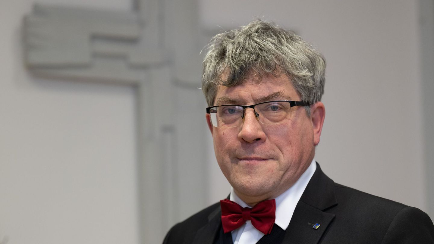 Der Landesbischof der EKM, Friedrich Kramer, sieht nicht nur die Kirche vor zahlreiche Herausforderungen gestellt. (Archivbild)