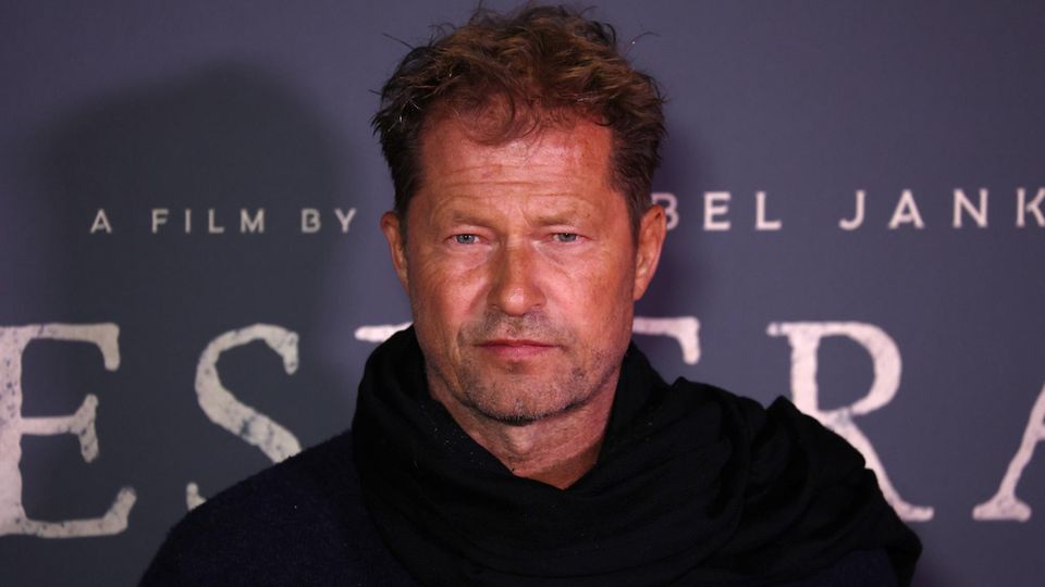 Filmpremiere in London: Til Schweiger meldet sich zurück – und friert am Roten Teppich