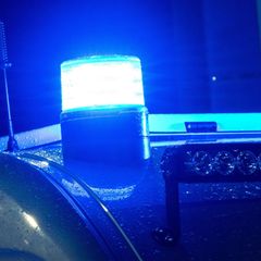 Die Glocke hat einen Wert von rund 10.000 Euro. Die Polizei sucht Zeugen. (Symbolbild) Foto: Sina Schuldt/dpa