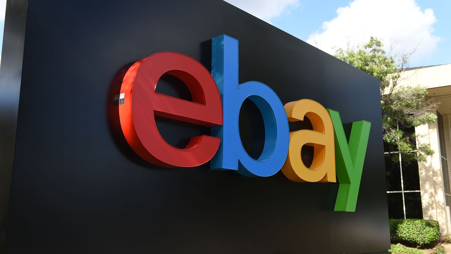 Ebay setzt stark auf die Shopping-Livestreams. (Archivbild) Foto: picture alliance / dpa