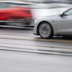 Unfallfluchten nehmen in Hessen zu: 2024 wurden mehr als 44.000 Fälle registriert. (Symbolbild) Foto: Robert Michael/dpa