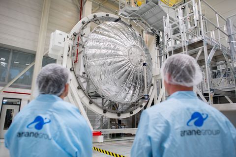 Am Bremer Standort der ArianeGroup wird die Oberstufe der Trägerrakete gebaut und integriert. Foto: Hauke-Christian Dittrich/dpa