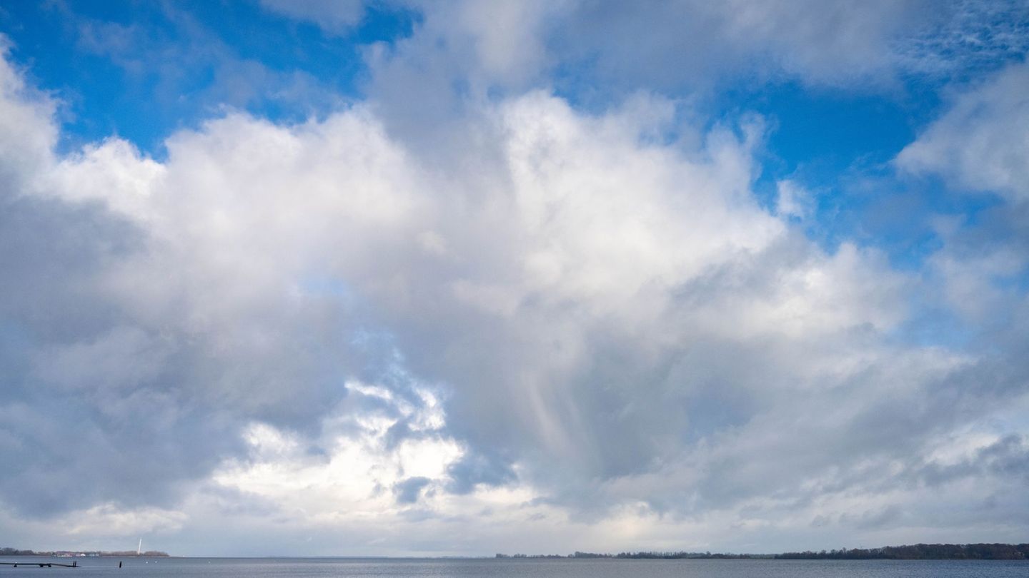 Zum Wochenende hin klart das Wetter im Norden auf. Foto: Stefan Sauer/dpa