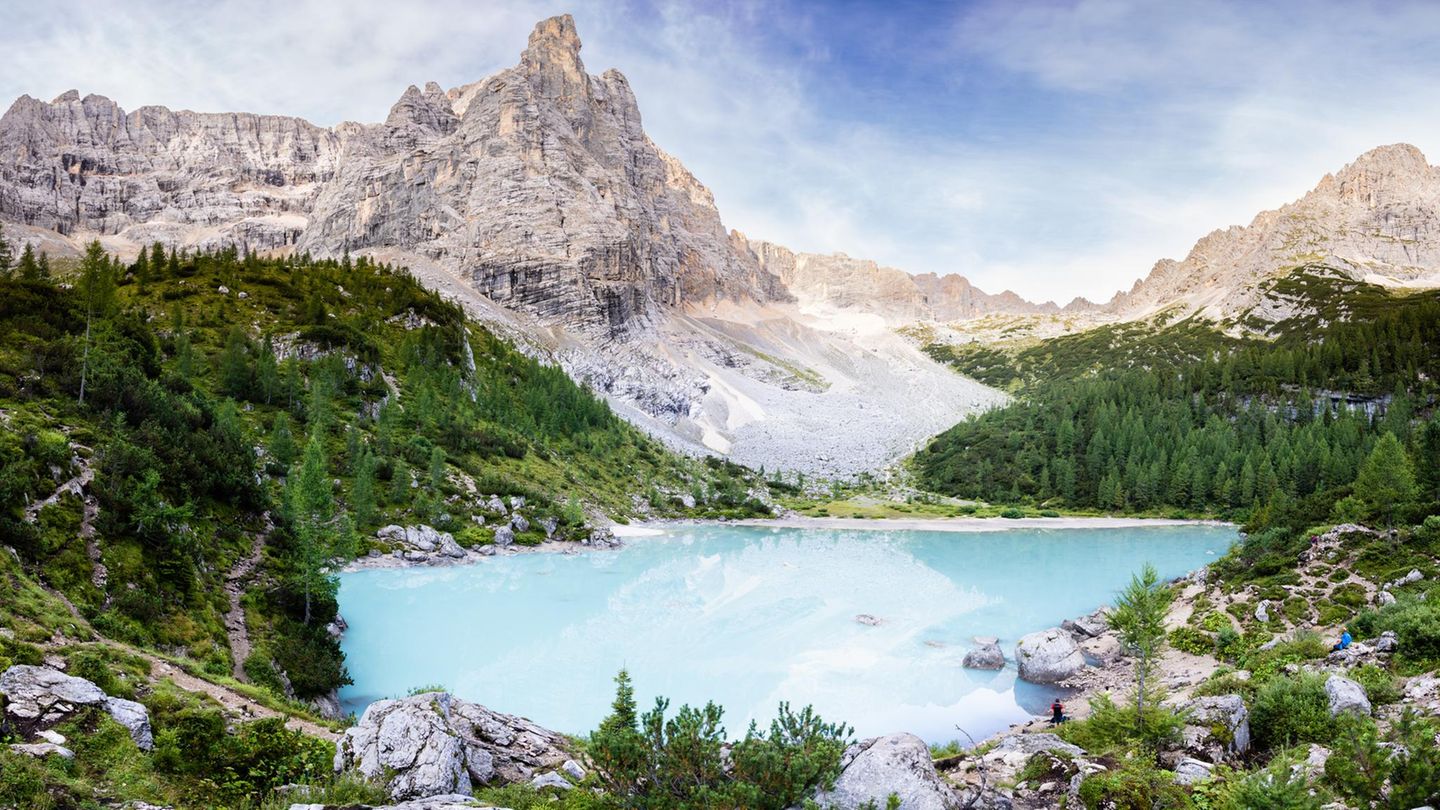 Blick auf den türkis-grünen Lago di Sorapiss