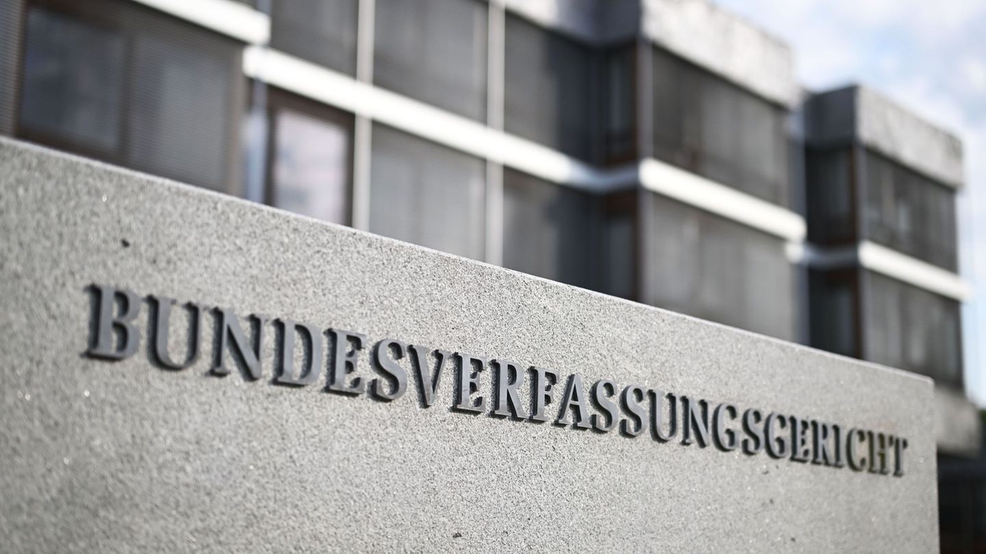 Bundesverfassungsgericht: Karlsruhe rügt Durchsuchung ohne Beschluss bei Abschiebung