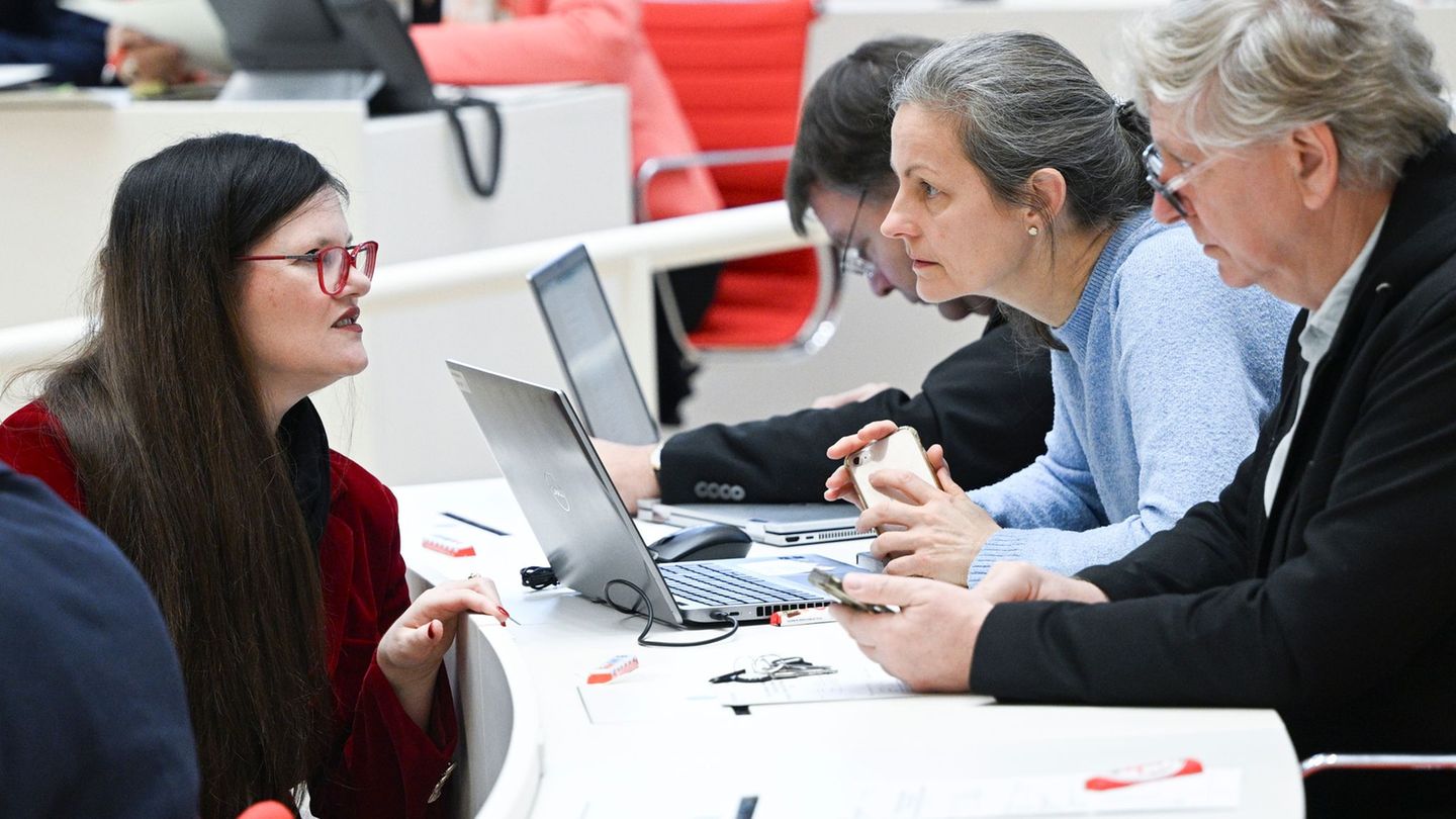 Die Brandenburger BSW-Landtagsabgeordnete Jouleen Gruhn äußert sich zur Lage der Fraktion, die in eine Krise geraten ist. Foto: