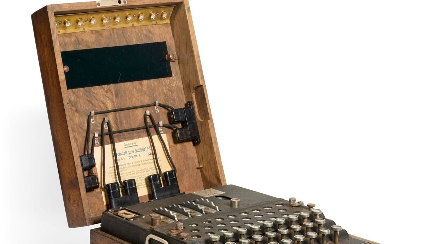 Auktion: Chiffriermaschine der Nationalsozialisten versteigert