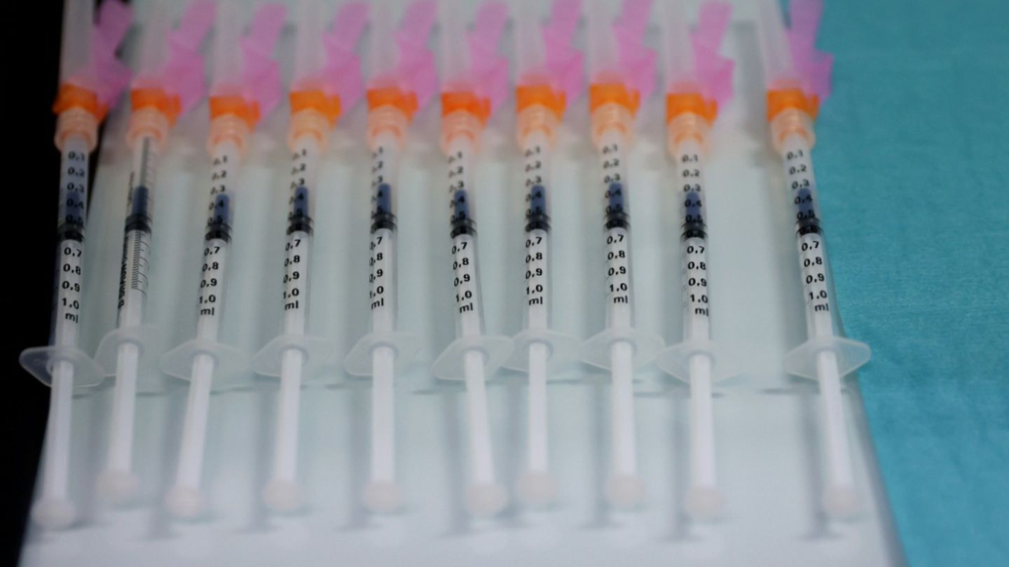 Spritzen für Coronaimpfung 2021