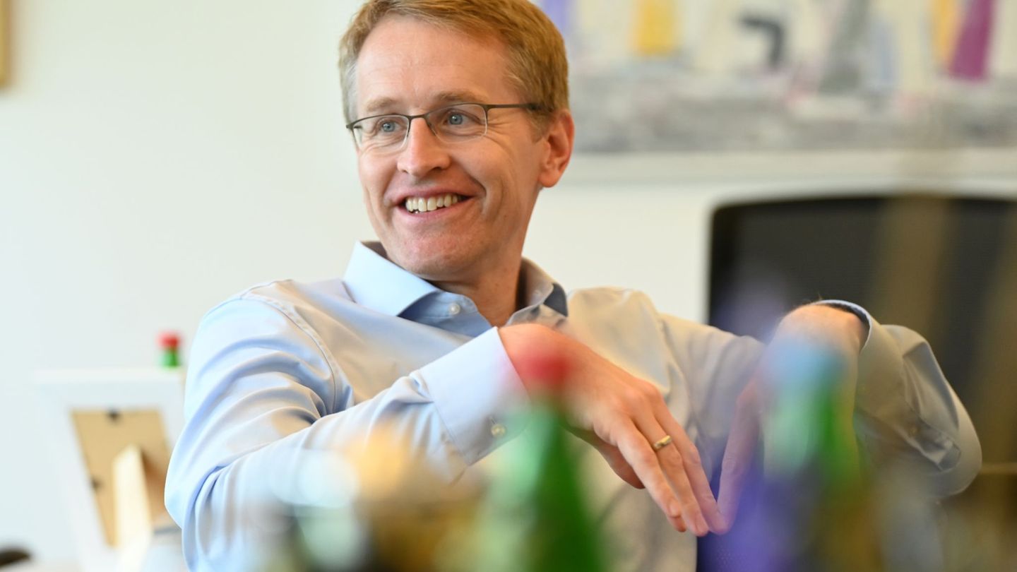 Daniel Günther reist ins Baltikum. (Archivbild) Foto: David Hammersen/dpa