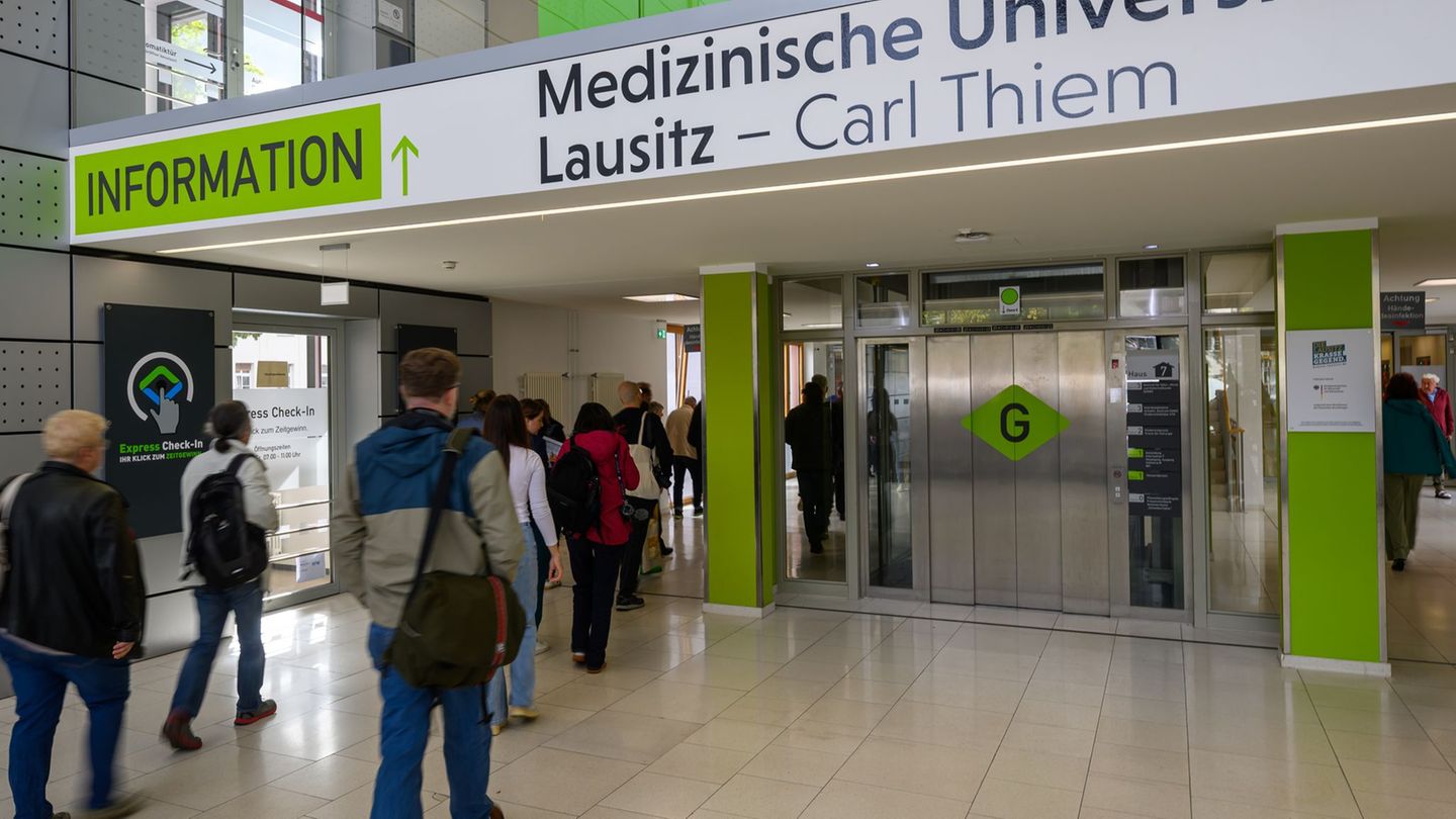 Der erste Jahrgang des Medizinstudiums an der Medizinischen Universität Lausitz startet im Herbst 2026. (Archivbild) Foto: Patri