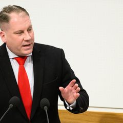 Der AfD-Abgeordnete Lilienthal hält die Aussagen von Kanzler Merz für rassistisch. (Archivbild) Foto: Philip Dulian/dpa