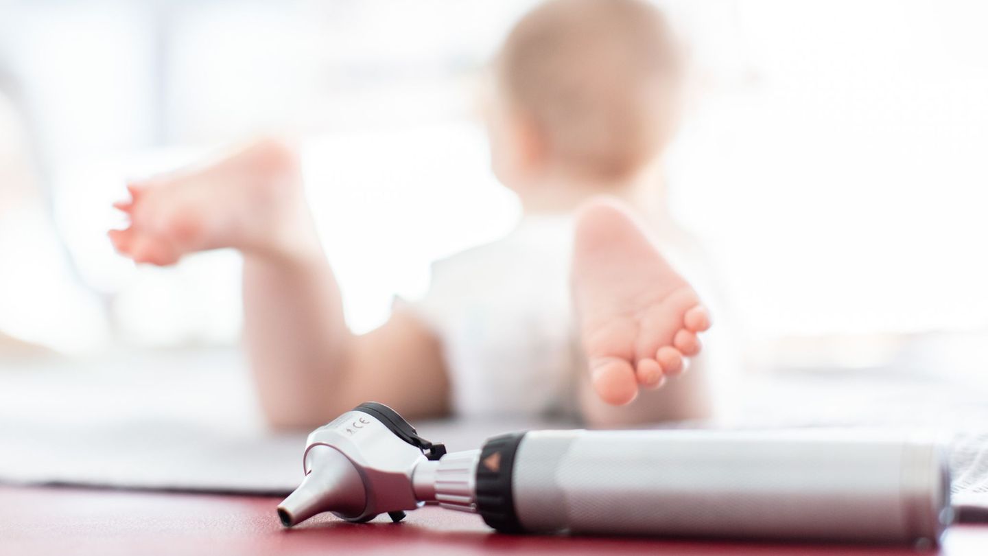 Der Säugling erlitt schwere Verletzungen. (Symbolbild) Foto: Friso Gentsch/dpa