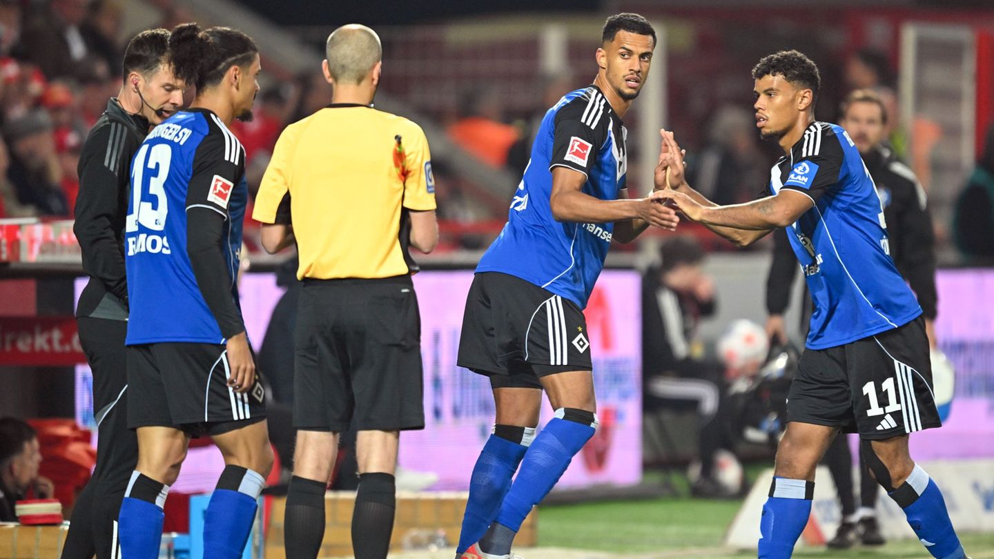 Option für das Spiel gegen Augsburg: Entweder Robert Glatzel (M.) oder Ransford Königsdörffer (r) vom Hamburger SV könnten von B