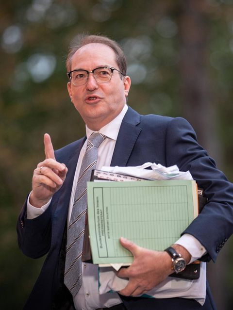 Merz in der Krise: Könnte Alexander Dobrindt es besser?