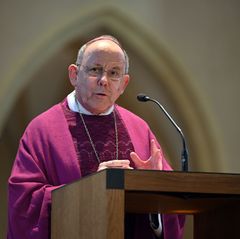 Erfurts Bischof Ulrich Neymeyr betonte in seiner Ansprache zum traditionellen Elisabethempfang die Bedeutung von Hoffnung in den