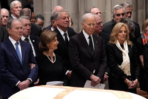 Bei der Trauerfeier von Dick Cheney: George W. Bush, Laura Bush, Joe Biden, Jill Biden und Kamala Harris (v.l.)