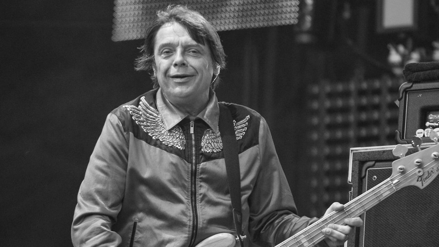 Gary "Mani" Mounfield wurde 63 Jahre alt.