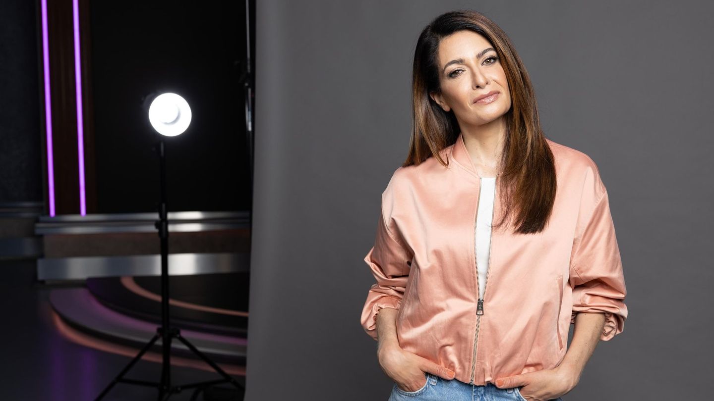 Linda Zervakis fühlt dem deutschen Bildungssystem auf den Zahn.