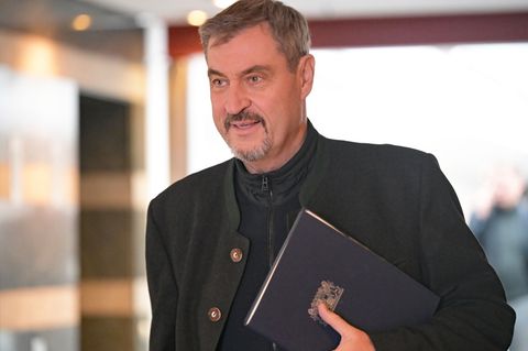 Die CSU muss mit einem harten und schwierigen Kommunalwahlkampf rechnen. Bei der Klausur des Parteivorstands will CSU-Chef Söder