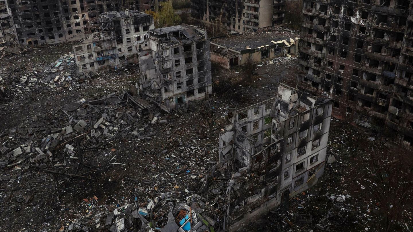 Ruinen in Kostjantyniwka im Osten der Ukraine. Hier fanden schwere Kämpfe zwischen ukrainischen und russischen Truppen statt