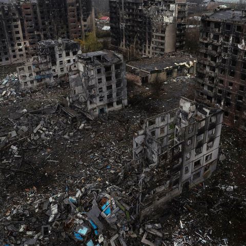 Ruinen in Kostjantyniwka im Osten der Ukraine. Hier fanden schwere Kämpfe zwischen ukrainischen und russischen Truppen statt